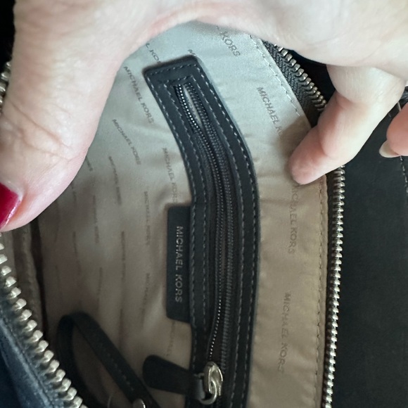 Michael Kors New handbag - Picture 8 of 11